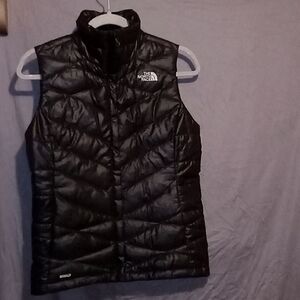 The North Face 550 Black Aconcagua Down Puffer Vest